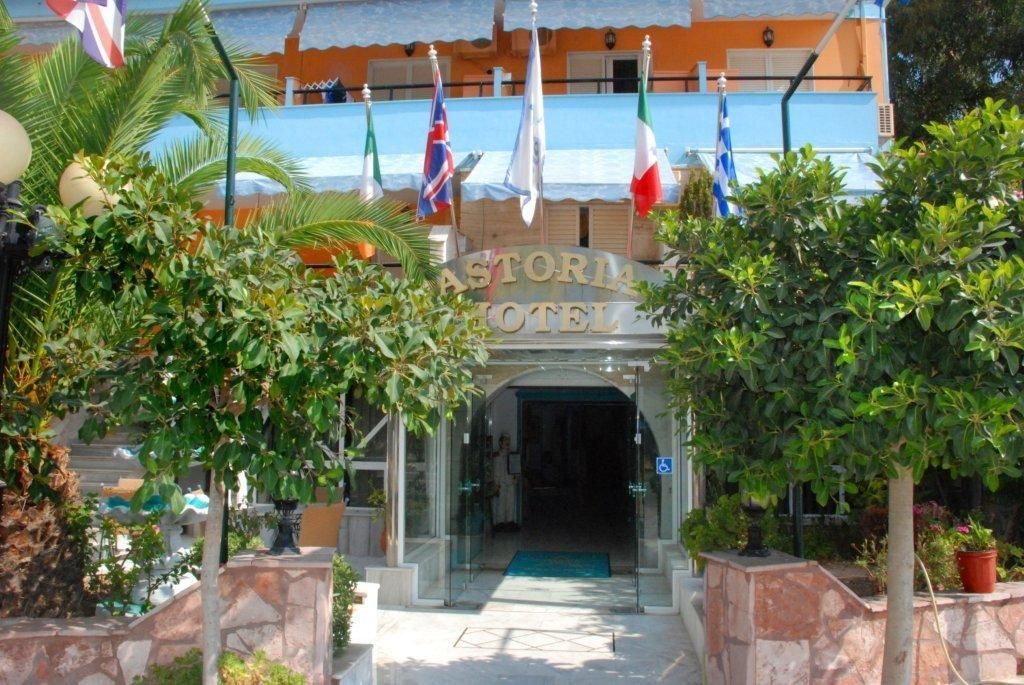 Astoria Hotel Khartáta Dış mekan fotoğraf