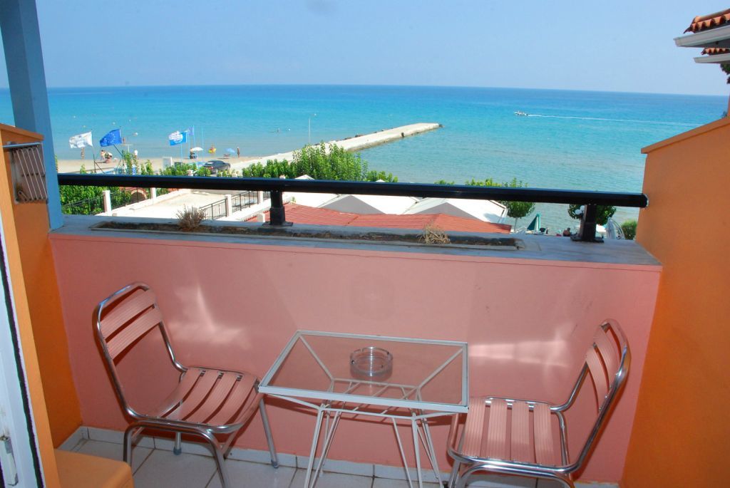 Astoria Hotel Khartáta Dış mekan fotoğraf